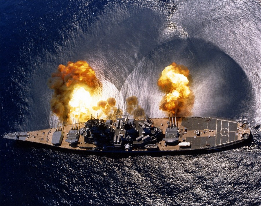 0-USS-Iowa-posledniy-lineynyy-korabl-v-istorii-flota.jpg